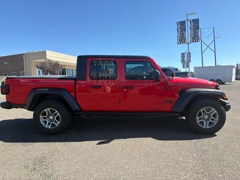 Used 2020 Jeep Gladiator Sport w/ Quick Order Package 24S AWD/4WD image 4