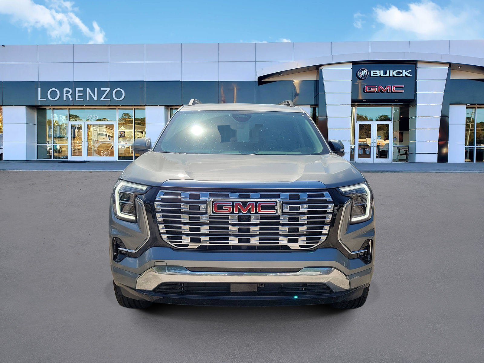 New 2027 GMC Terrain Denali w/ LPO, Floor Liner Package AWD/4WD image 2