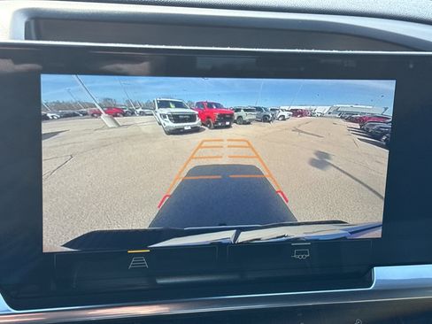 Used 2024 Chevrolet Silverado 1500 LT image 22