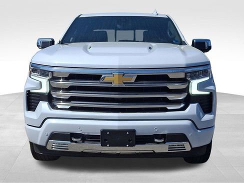 New 2026 Chevrolet Silverado 1500 High Country w/ High Country Premium Package AWD/4WD image 2