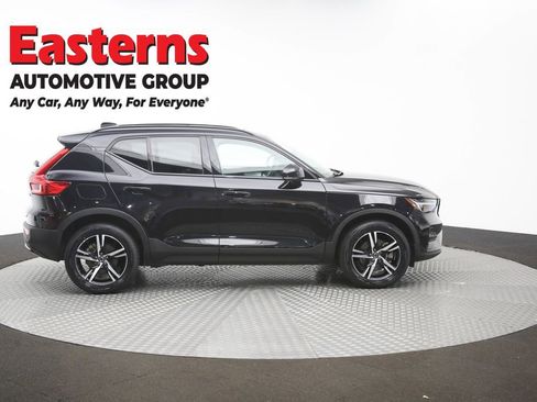 Used 2024 Volvo XC40 B5 Core AWD/4WD image 45