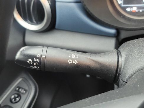 Certified 2025 Nissan Versa SV w/ Trunk Package image 17