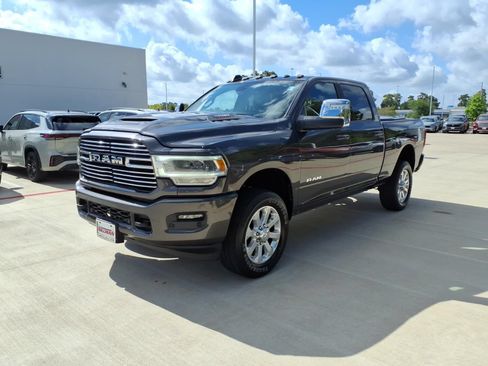 Used 2024 RAM 2500 Laramie w/ Sport Appearance Package AWD/4WD image 2
