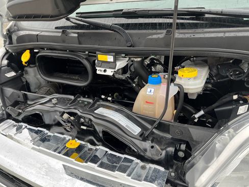 Used 2023 RAM ProMaster 2500 image 11