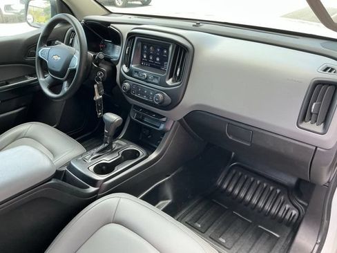 Used 2019 Chevrolet Colorado W/T w/ WT Convenience Package RWD image 16