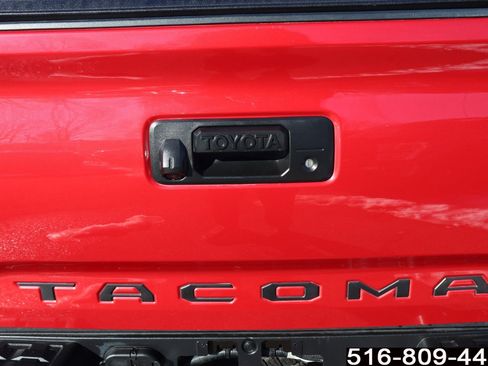 Used 2021 Toyota Tacoma TRD Off-Road image 30