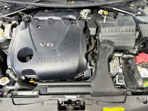 Used 2018 Nissan Maxima 3.5 SL image 38