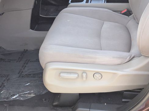 Used 2019 Honda Odyssey EX image 18