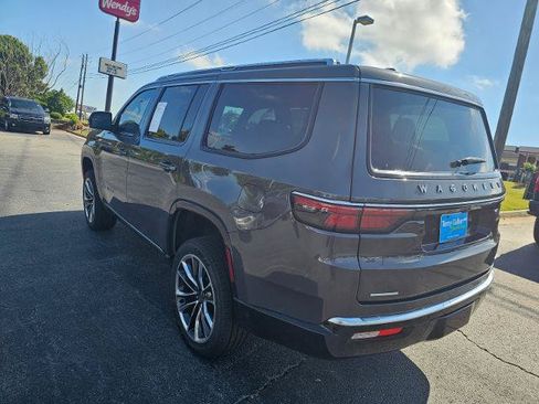 Used 2022 Jeep Wagoneer Series III w/ Premium Group I AWD/4WD image 34