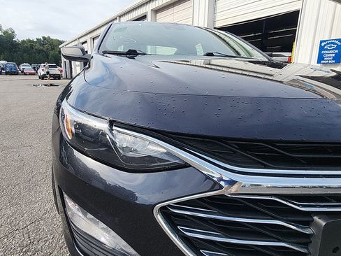 Used 2023 Chevrolet Malibu LT w/ Driver Confidence Package FWD image 9