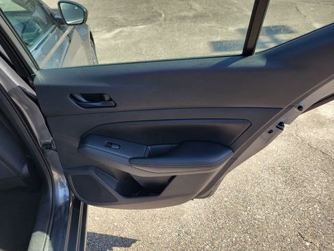 Used 2024 Nissan Altima 2.5 SV FWD image 32