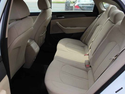 Used 2019 Hyundai Sonata SE FWD image 28
