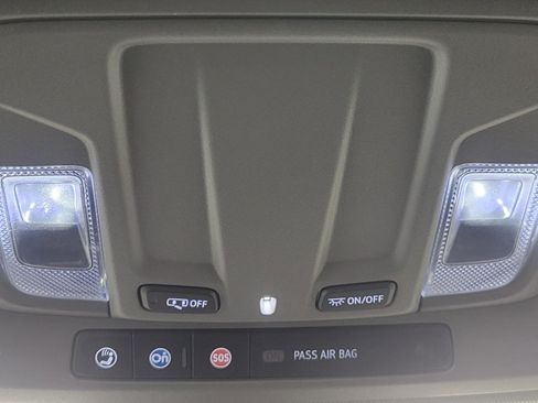 Used 2024 Chevrolet Silverado 1500 RST AWD/4WD image 18