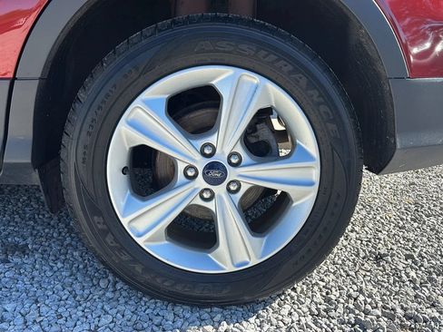 Used 2015 Ford Escape SE w/ Equipment Group 201A FWD image 2
