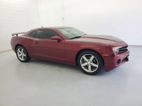 Used 2010 Chevrolet Camaro LT image 4