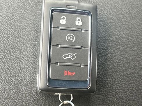 New 2025 Jeep Grand Cherokee Altitude image 20