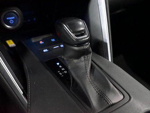 Certified 2021 Toyota Venza LE AWD/4WD image 22