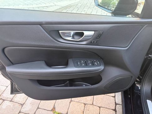 Used 2024 Volvo S60 B5 Core AWD/4WD image 11