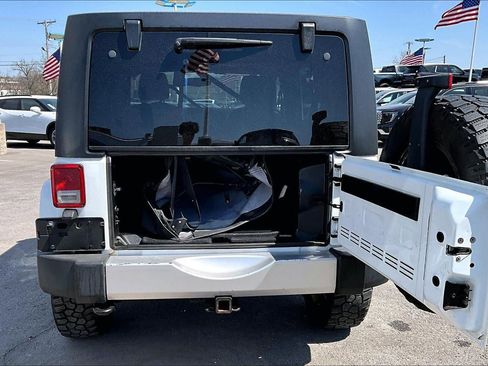 Used 2014 Jeep Wrangler Unlimited Sahara w/ Dual Top Group image 4