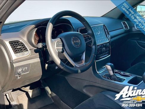 Used 2021 Jeep Grand Cherokee Laredo X AWD/4WD image 14
