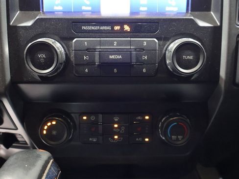 Used 2020 Ford F150 XLT w/ Equipment Group 302A Luxury AWD/4WD image 31