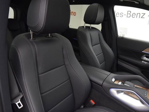 Used 2025 Mercedes-Benz GLS 450 GLS 450 image 17