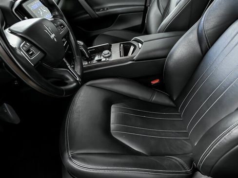 Used 2019 Maserati Ghibli S image 20