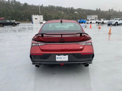 Used 2024 Hyundai Elantra N image 7