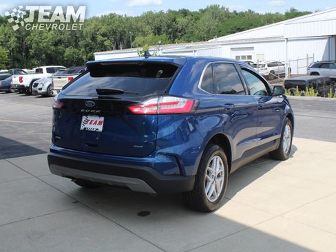 Used 2024 Ford Edge SEL w/ Convenience Package AWD/4WD image 4
