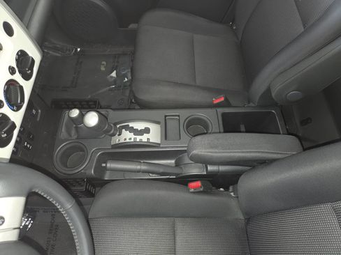 Used 2014 Toyota FJ Cruiser 4WD w/ Upgrade Package image 17