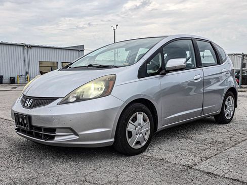 Used 2013 Honda Fit image 3