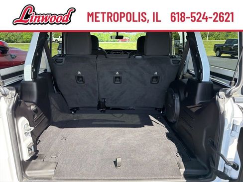 Used 2022 Jeep Wrangler Unlimited Sport AWD/4WD image 11