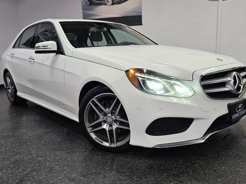 Used 2015 Mercedes-Benz E 400 Sedan image 3