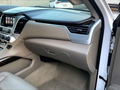 Used 2018 GMC Yukon XL SLT w/ Open Road Package image 19