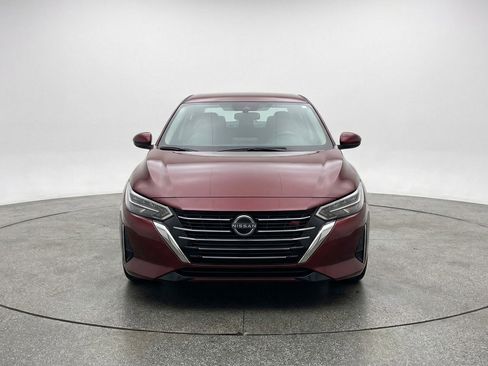 Used 2025 Nissan Sentra SV image 2