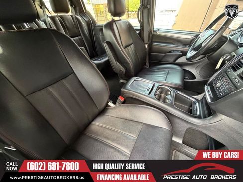 Used 2019 Dodge Grand Caravan GT FWD image 38