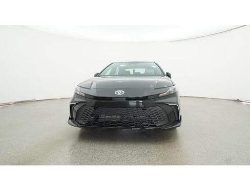 New 2026 Toyota Camry SE image 31