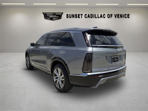 New 2027 Cadillac Vistiq Luxury w/ LPO, Floor Liner Package AWD/4WD image 5