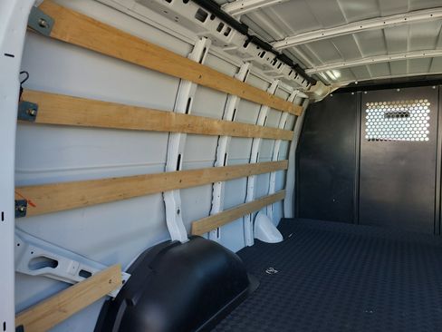 Used 2024 Chevrolet Express 2500 w/ Driver Convenience Package image 13