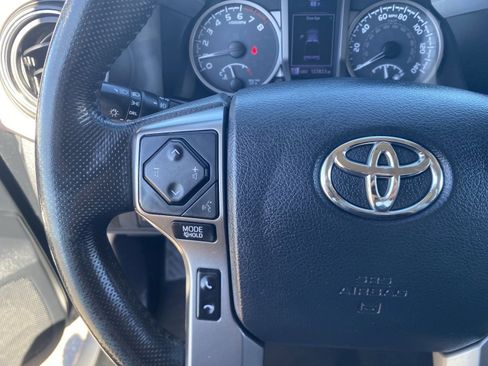 Used 2018 Toyota Tacoma SR5 image 26