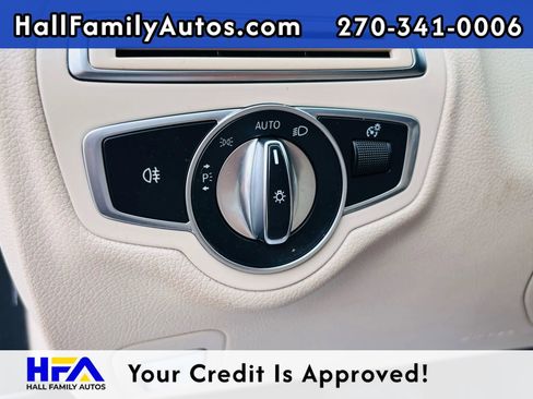Used 2018 Mercedes-Benz C 300 4MATIC Sedan image 13