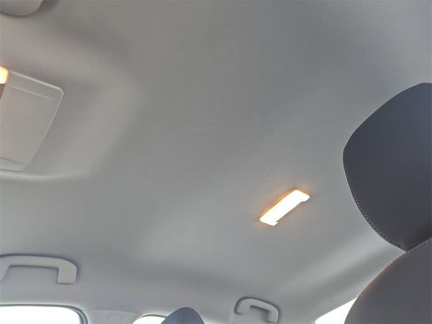 Used 2024 Nissan Sentra SV image 27