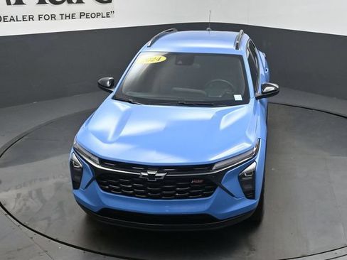 Used 2024 Chevrolet Trax RS w/ Driver Confidence Package FWD image 68
