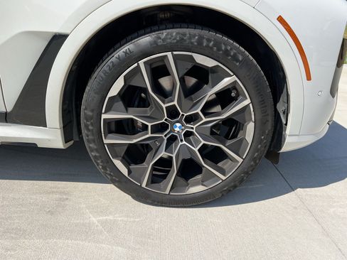 Used 2024 BMW X7 xDrive40i w/ Executive Package AWD/4WD image 13