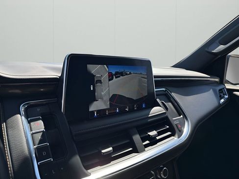 Used 2023 GMC Yukon AT4 w/ AT4 Premium Package image 39