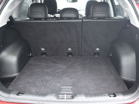 Used 2019 Jeep Compass Altitude image 13