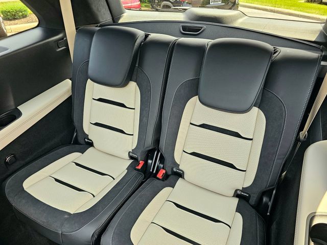 New 2026 Mercedes-Benz GLS 63 AMG 4MATIC image 25