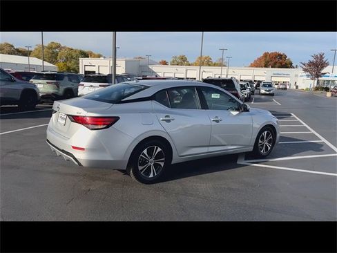 Used 2023 Nissan Sentra SV image 8