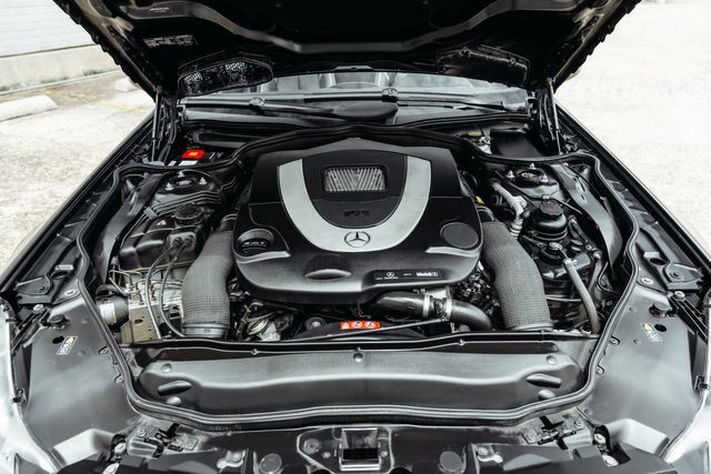 Used 2011 Mercedes-Benz SL 550 image 28