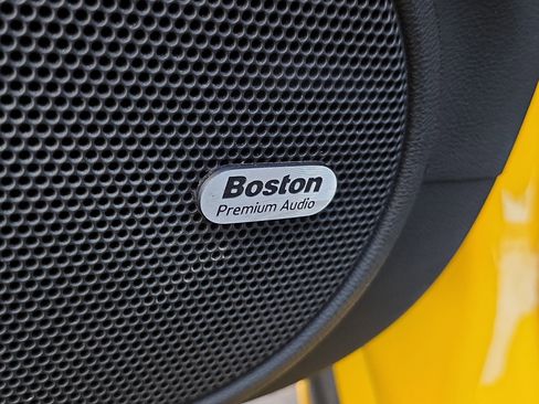 Used 2012 Chevrolet Camaro SS w/ Transformers 3 Edition image 14